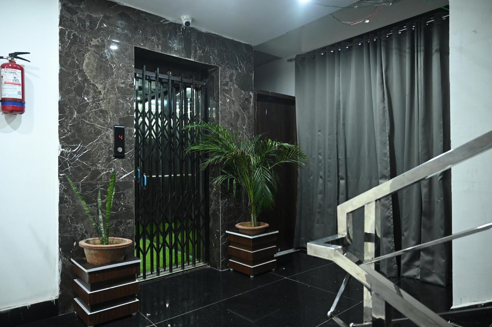 Hotel Diamant Inn Patna  Esterno foto